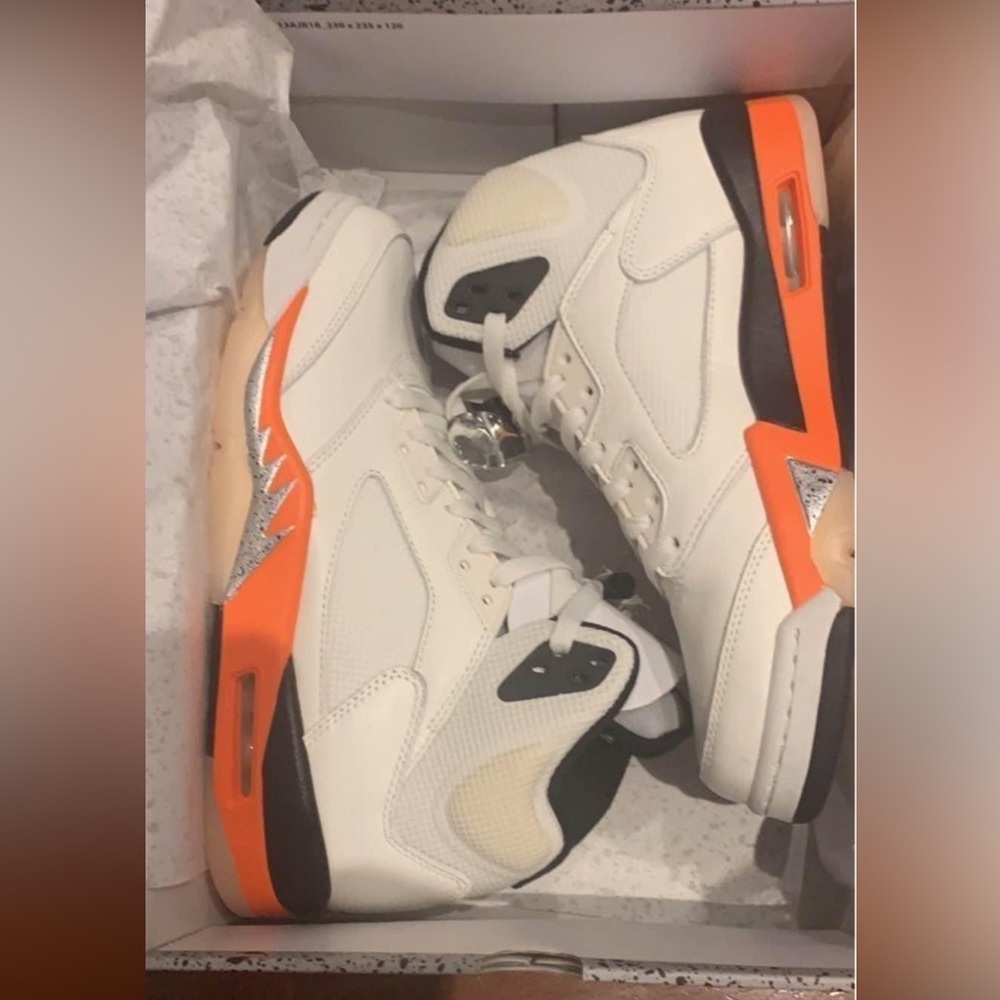 Jordan air retro 5 ‘shattered backboard’